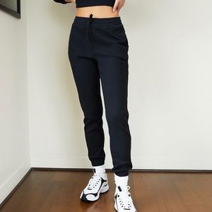 Aritzia TNA High Rise Thermal Joggers